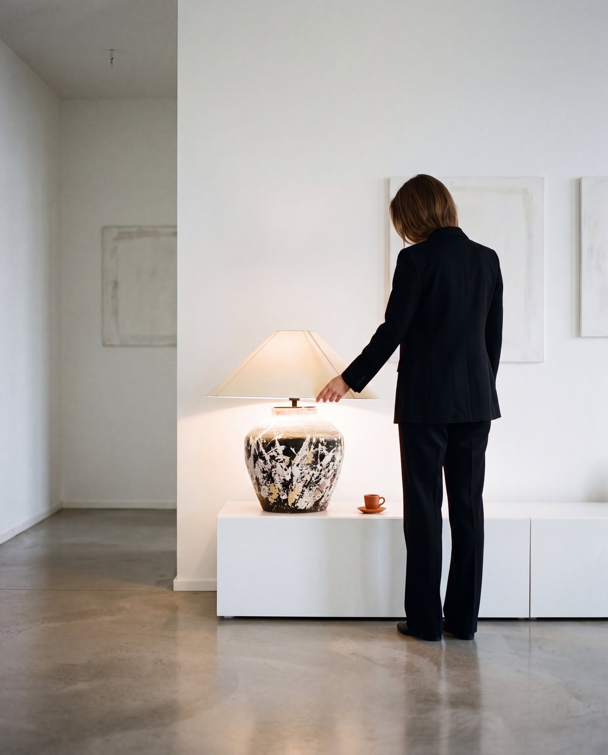 Monochrome Abstract Lamp