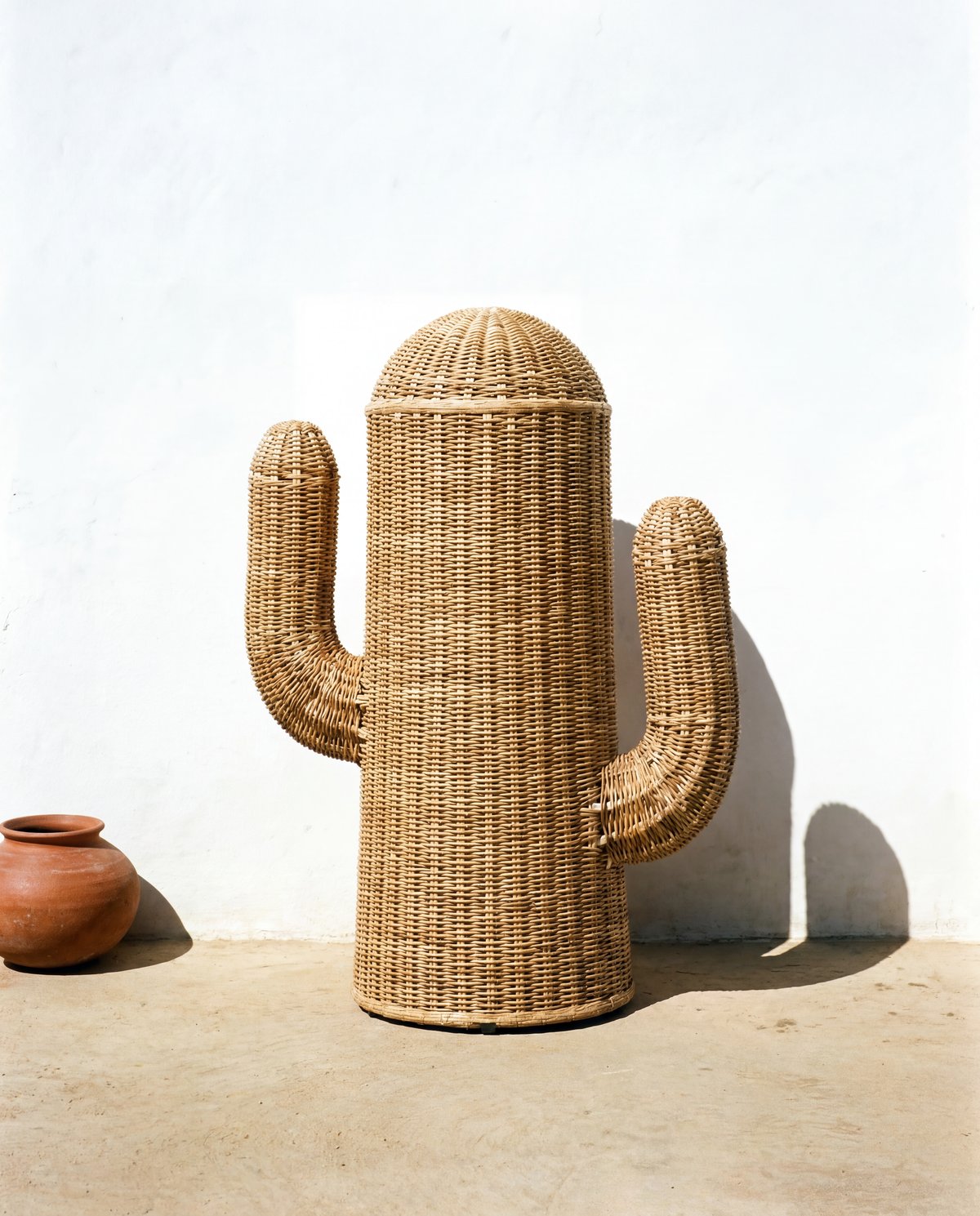 Sleek Saguaro Lamp