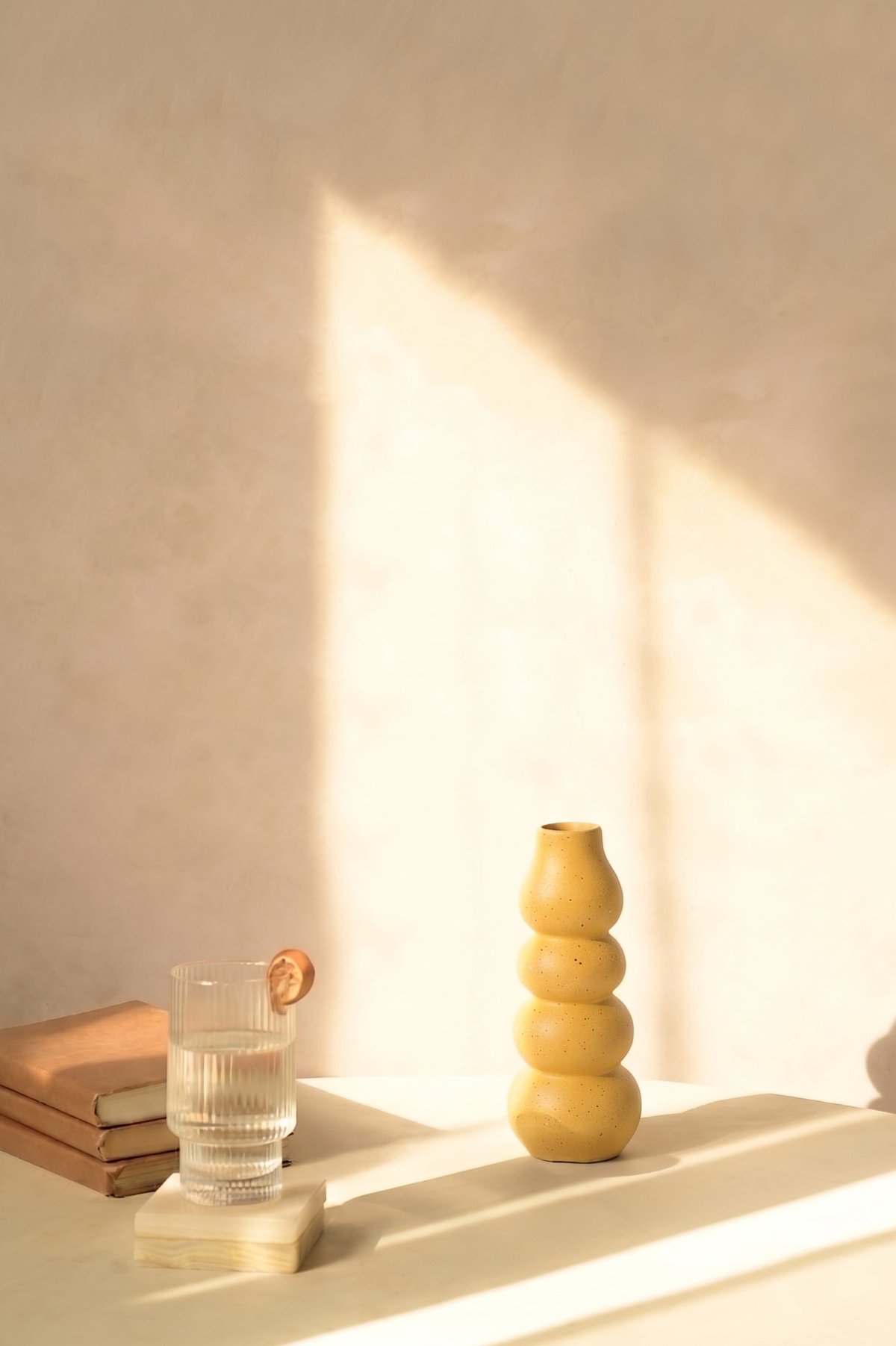 Loop Candle Holder