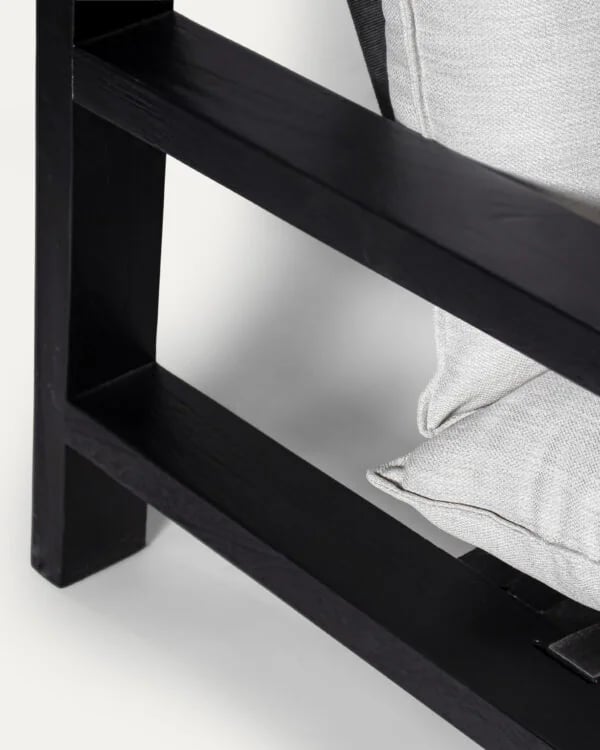 Araam Lounge Chair