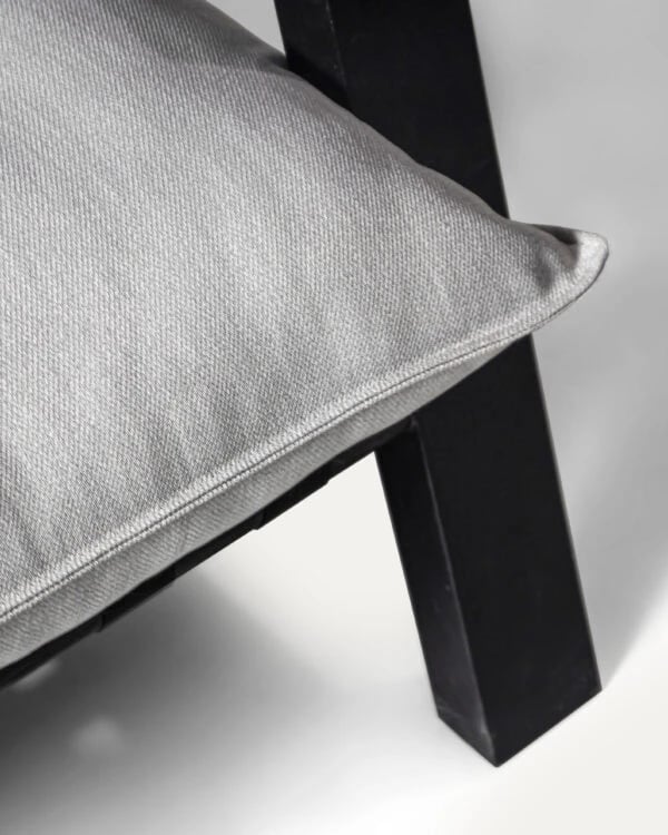 Araam Lounge Chair