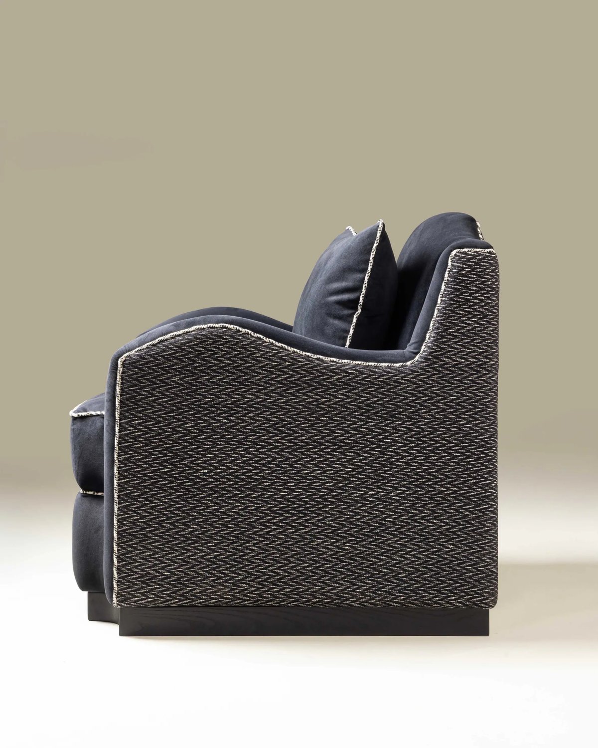 Ego Lounge Chair
