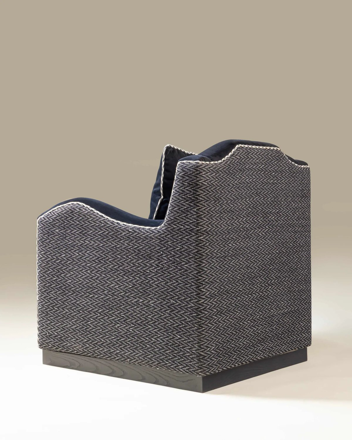 Ego Lounge Chair