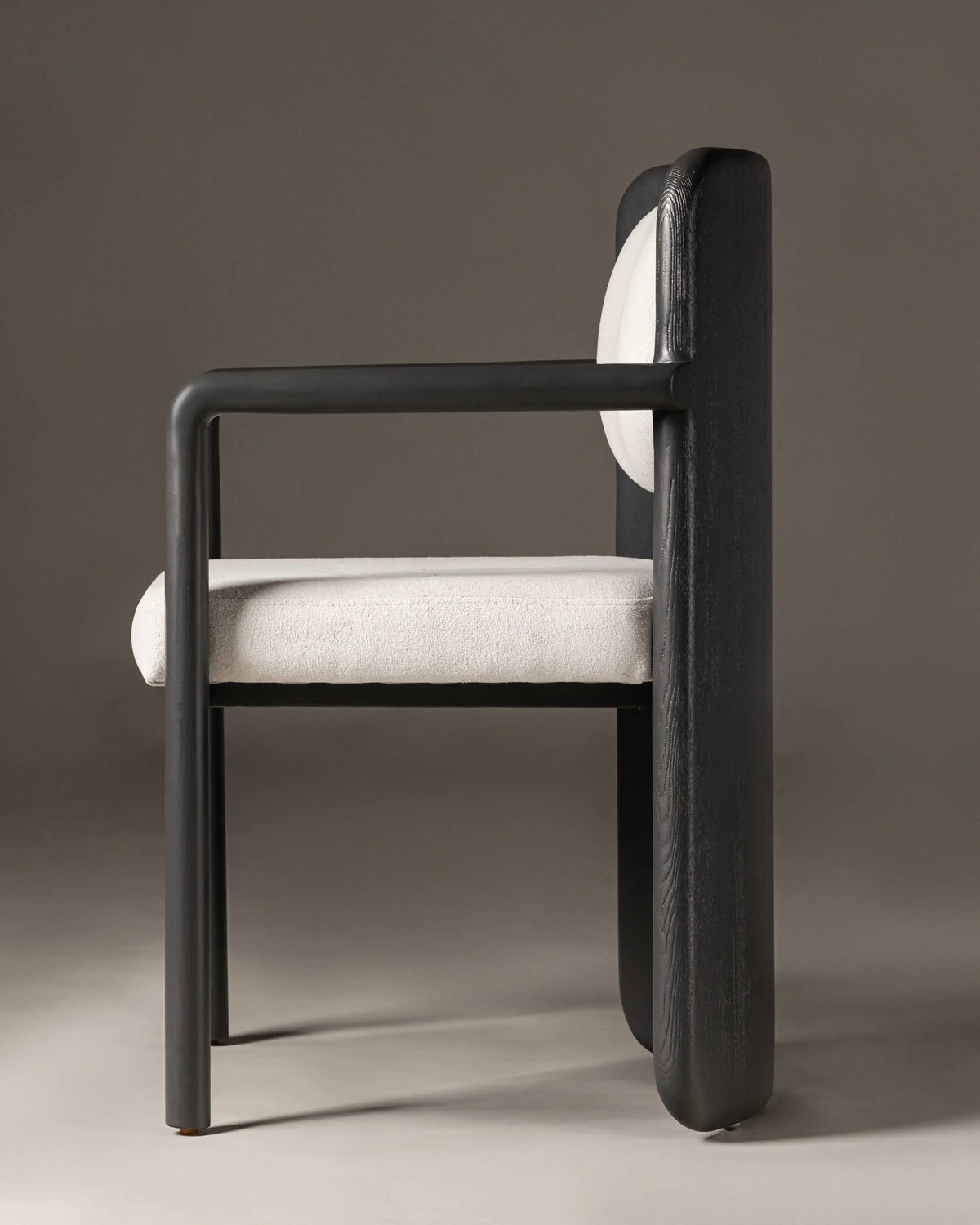 Dhaal Chair