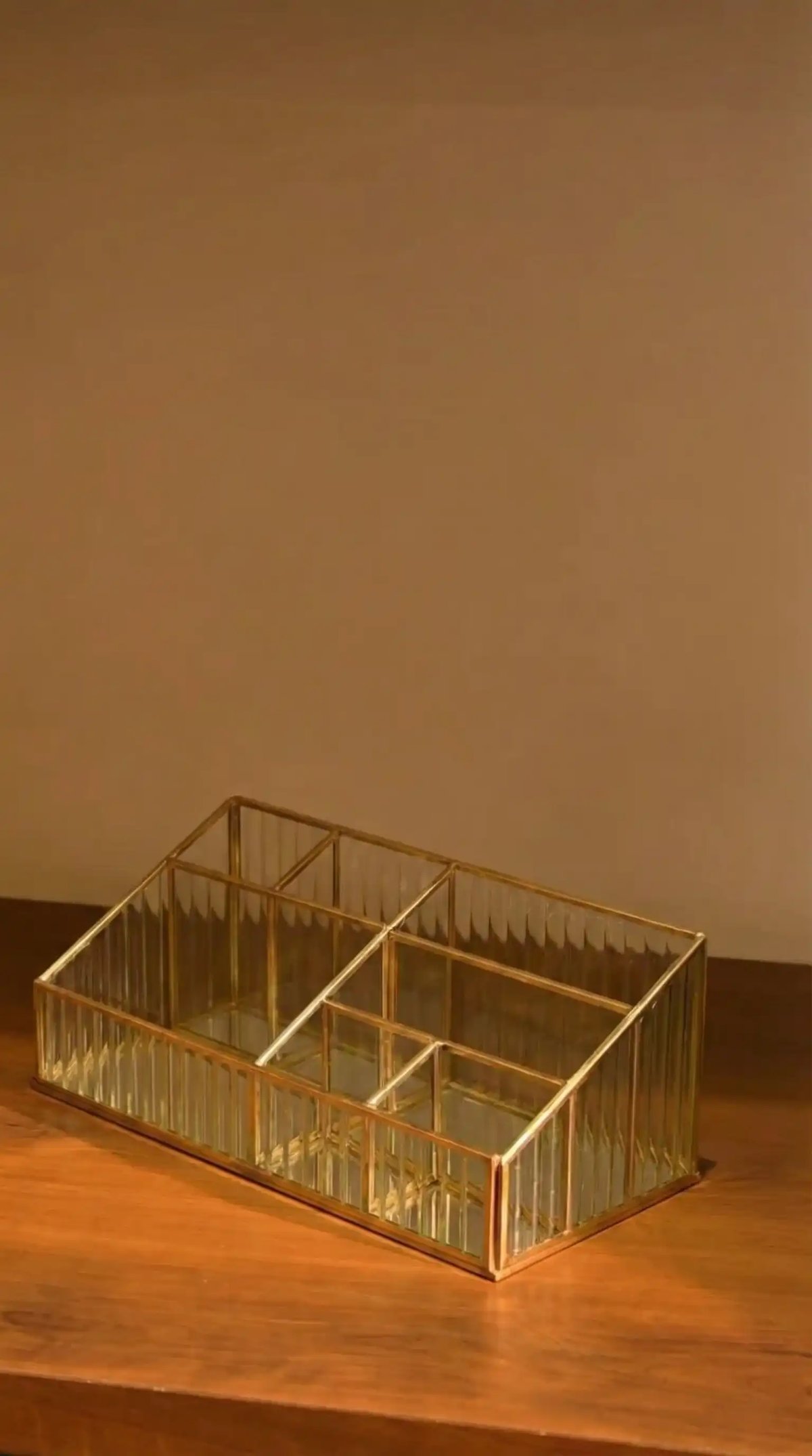 Brass Display Organiser (100% Brass)