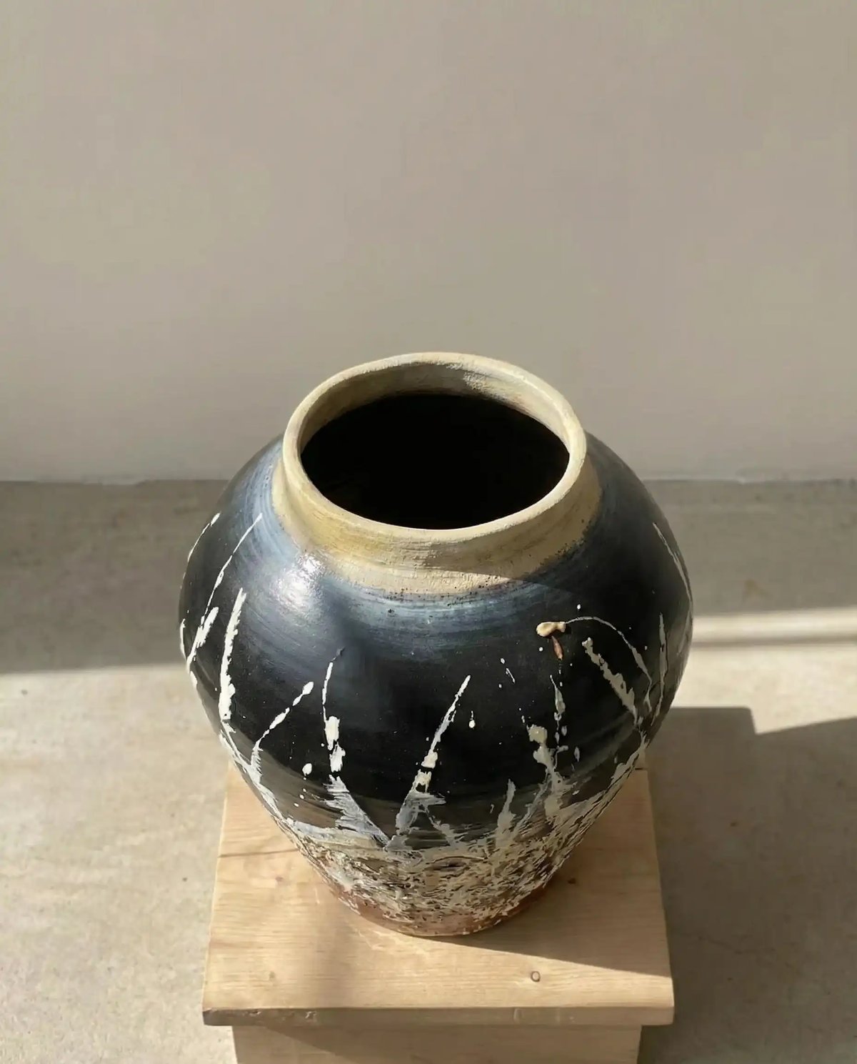 Monochrome Abstract Terracotta Pot