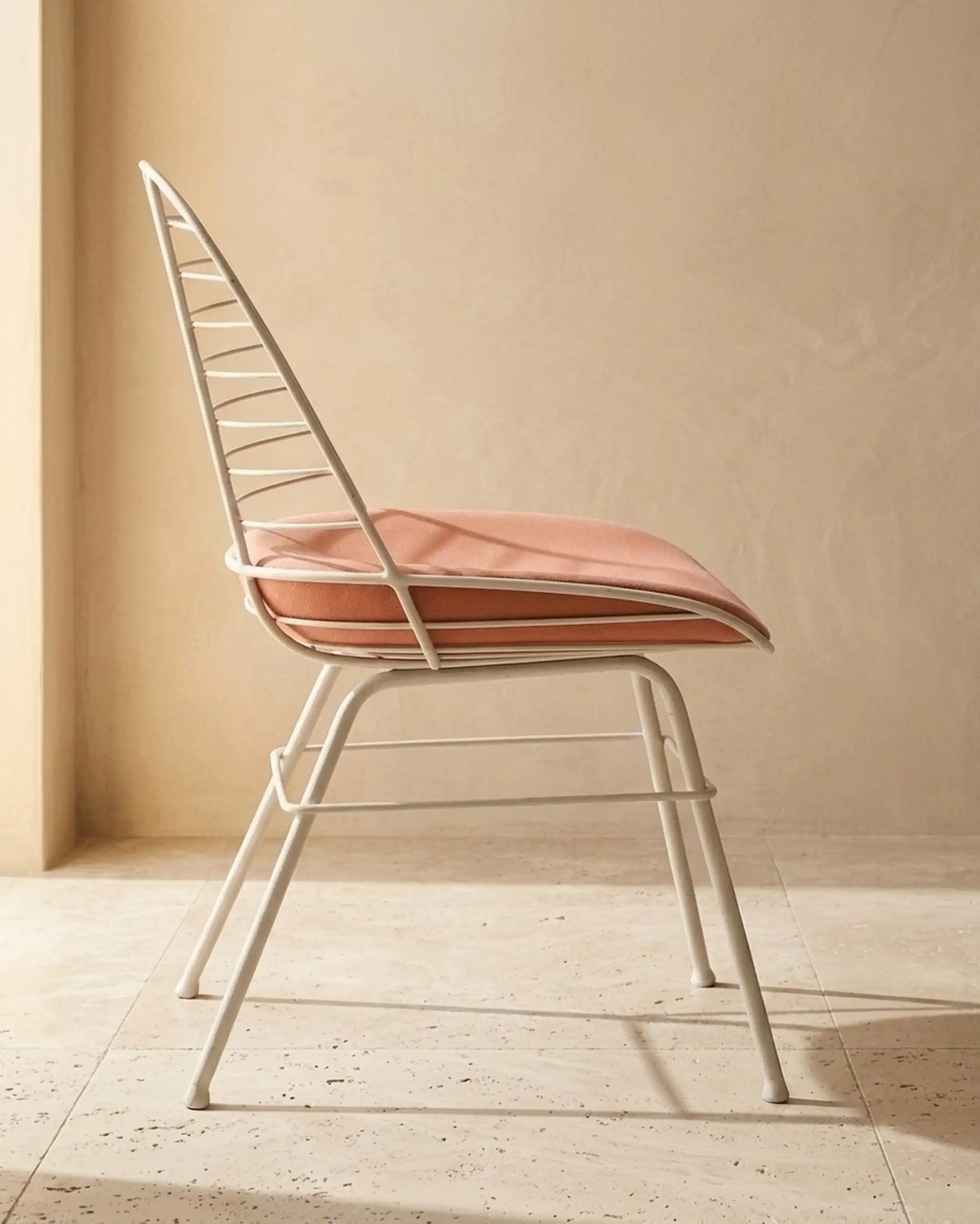 Rib Dining Chair