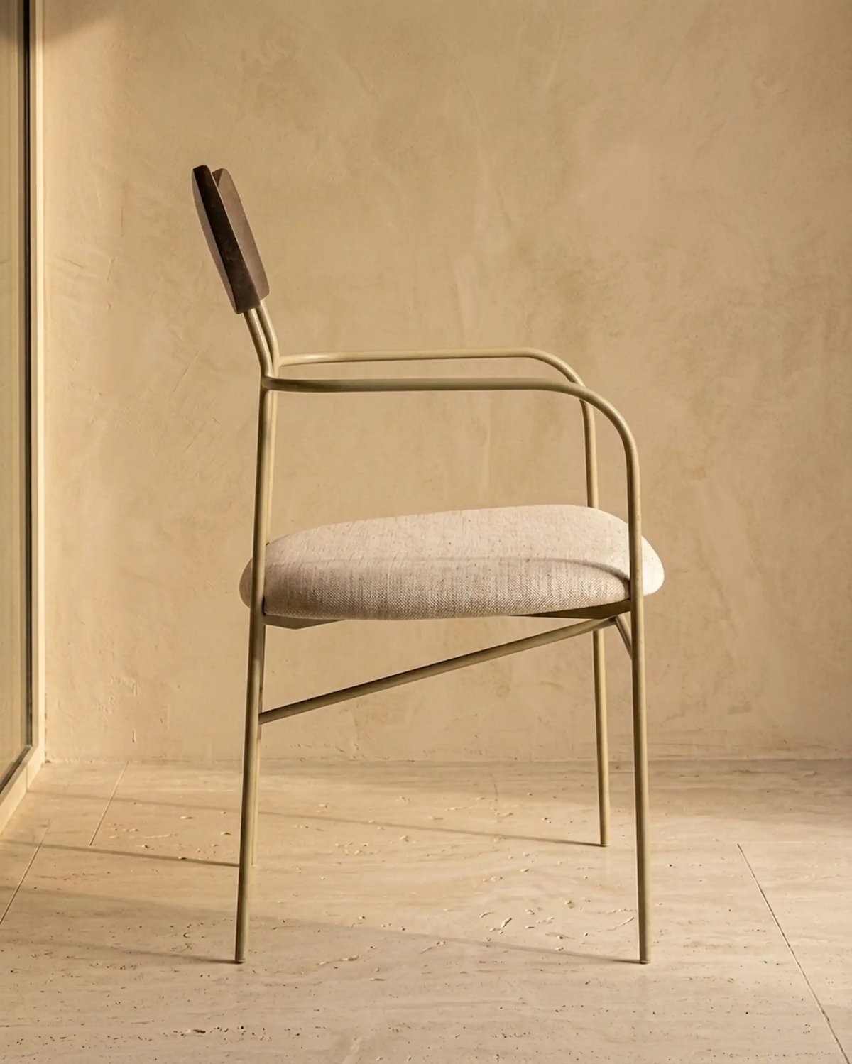 Golconde Arm Dining Chair