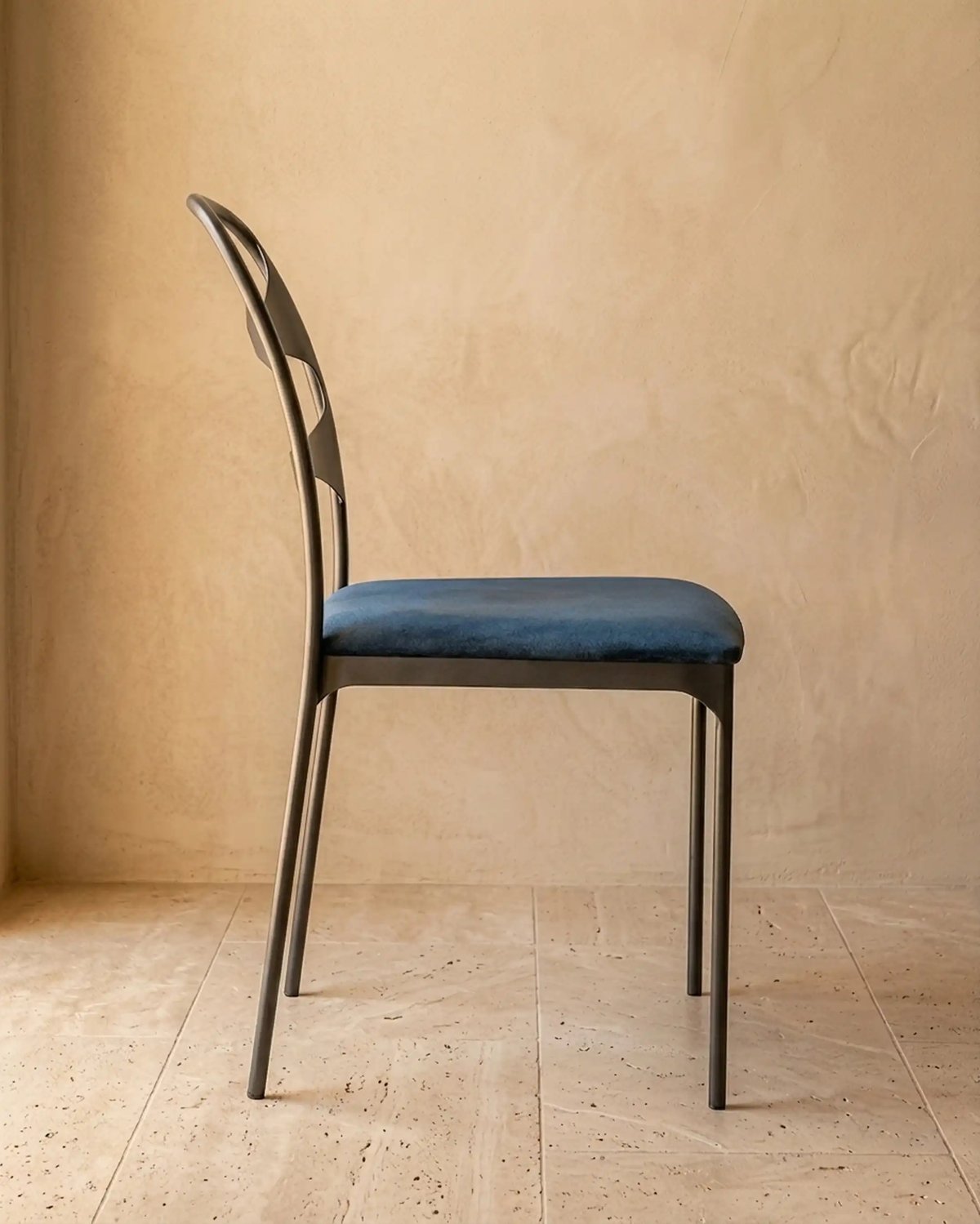 Weimar Chair Horizontal