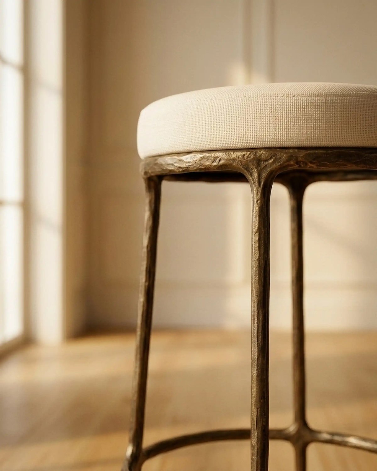 Luna Barstool