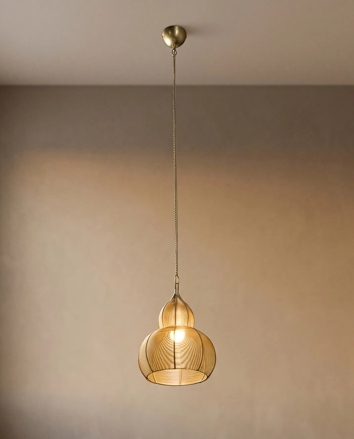 Kainoosh Hanging Wire Lamp