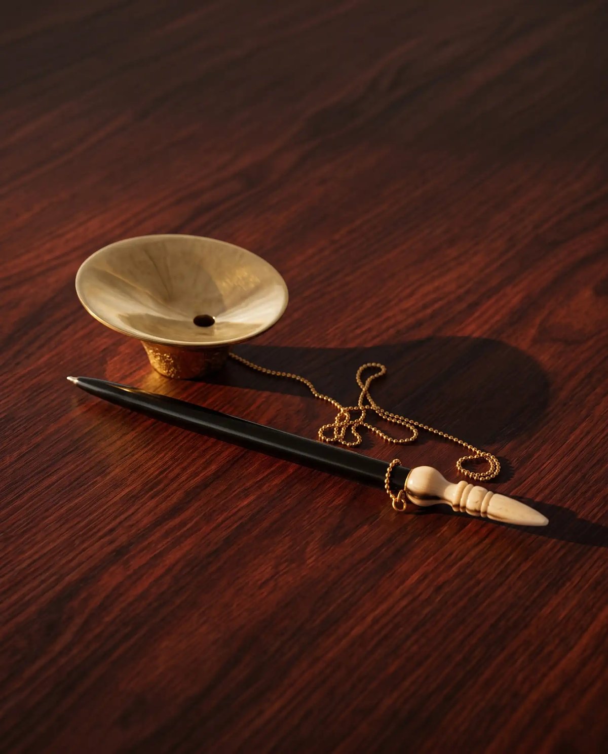 Babu Moshai Pen With Stand