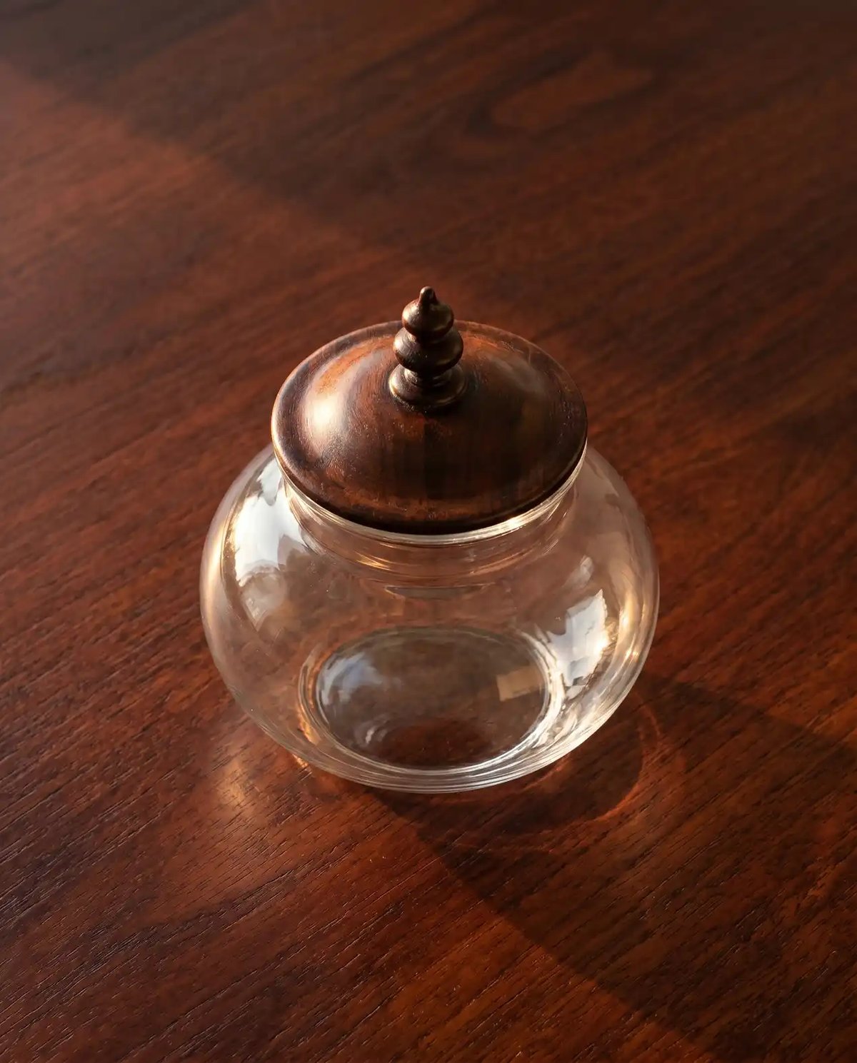 Samru Jar With Lid