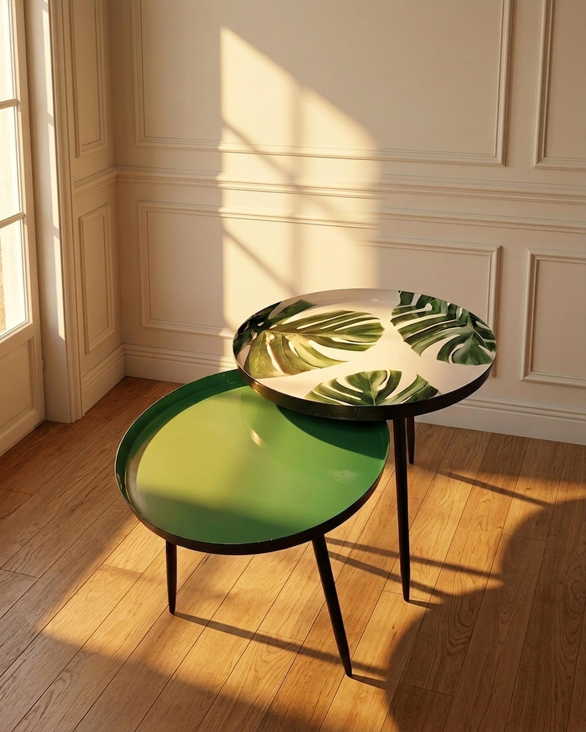 Laurel Leaf Nesting Table (Set of 2) alternate view