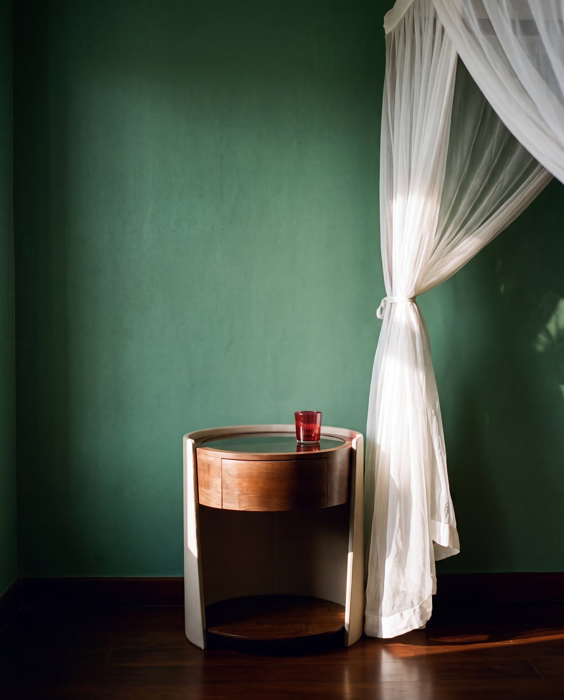 Teet Side Table / Bedside Table