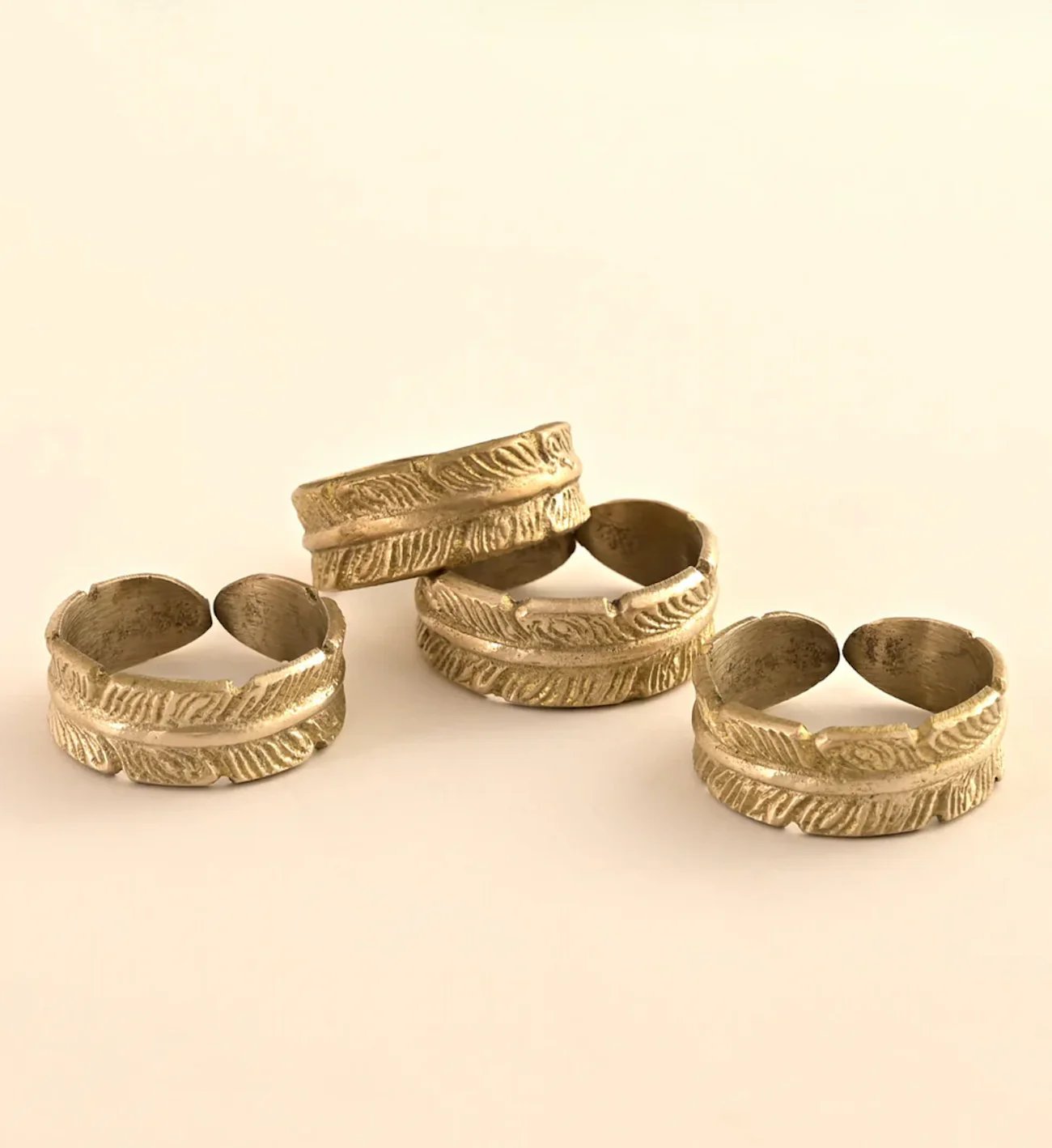 Banana Leaf Ring - set of 4
