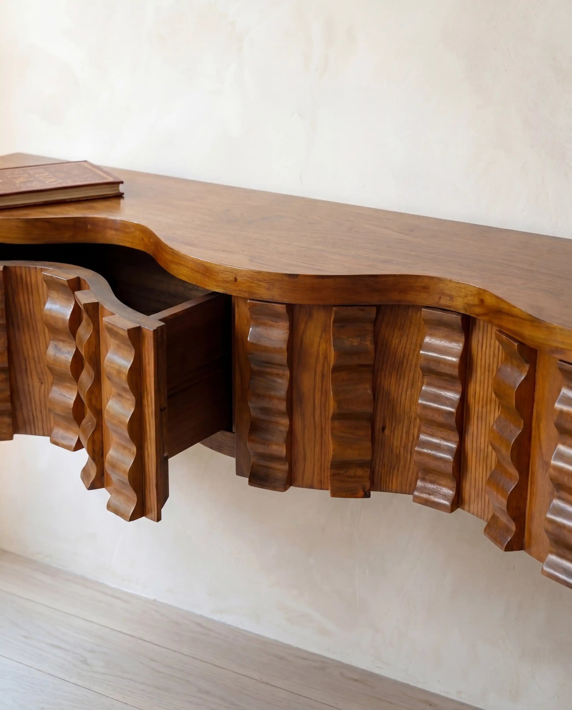 Kari Curved Shelf 