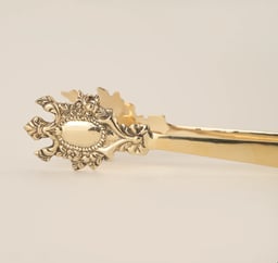 Baroque Tong view