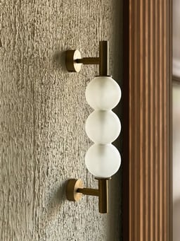 Tripple orb wall light  view