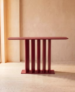 Maani Console Red view