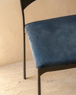Weimar Chair Horizontal view