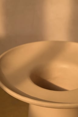 Lume Vase view